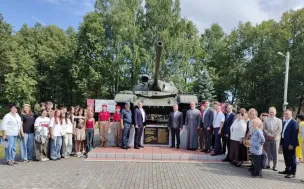 В городе Ветлуга состоялось Торжественное открытие мемориальной доски на памятнике выпускникам 2-го Горьковского танкового училища, приуроченного к 85-летию основания училища